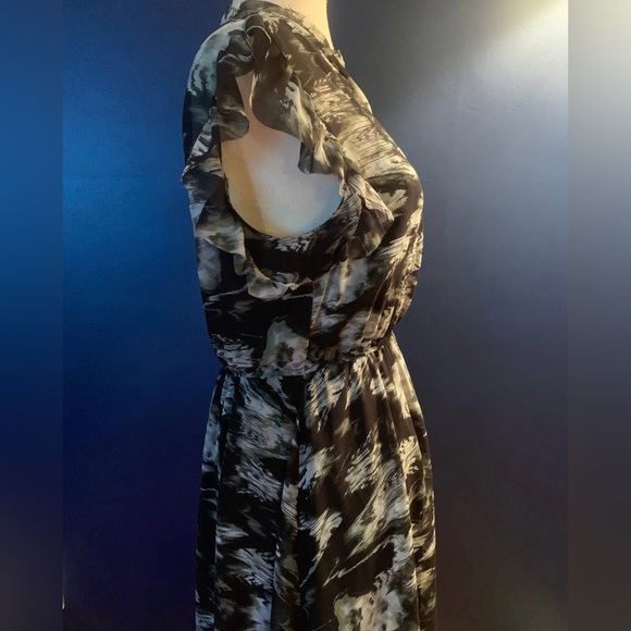 NWT - Steve Madden dress (S) - Picture 6 of 10